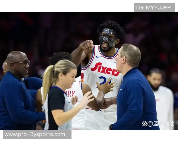 斯玛特调侃热火替补席遭裁判技术犯规引发热议 斯玛特调侃热火替补席遭裁判技术犯规引发热议