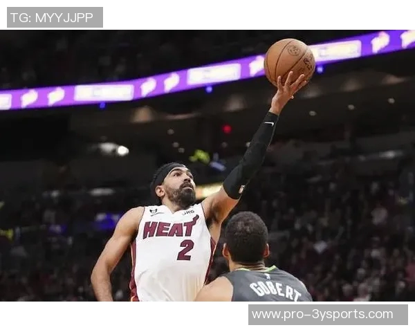 华子称赞麦丹持球决策进步期待里德展现更强能力