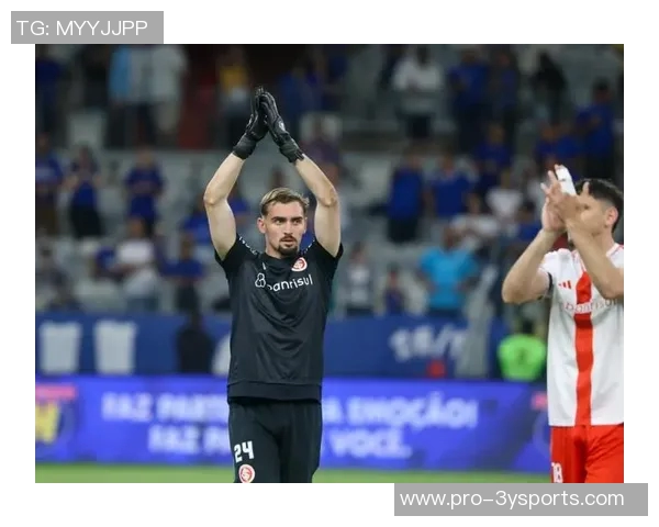 克鲁塞罗中卫布鲁诺入选巴西国家队引发热议上轮联赛刚染红遭争议