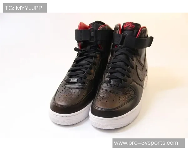 詹姆斯专属AF1即将发售超大皇冠Logo设计引发球迷热议