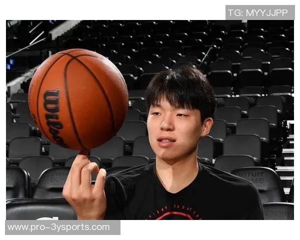 媒体人杨瀚森应多参与比赛提升实战能力继续强化防守技巧